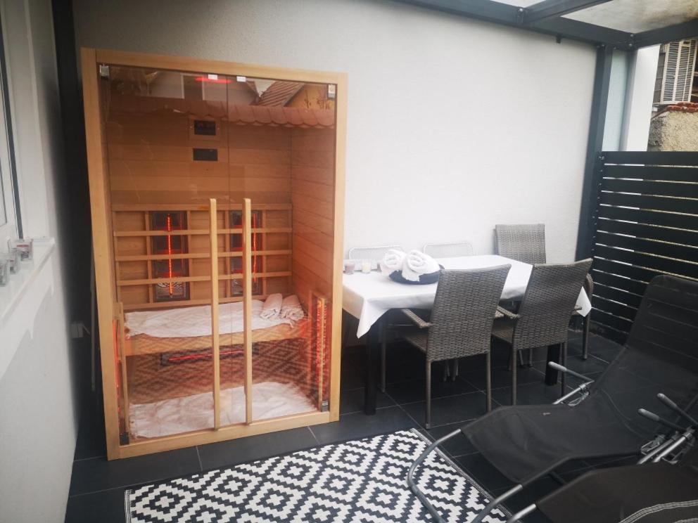 Aparthouse Alfa1 Aparthotel Catez ob Savi Esterno foto