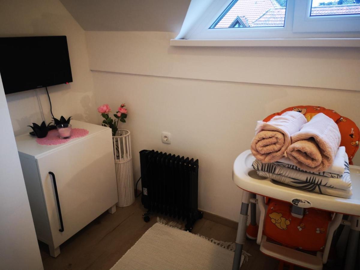 Aparthouse Alfa1 Aparthotel Catez ob Savi Esterno foto