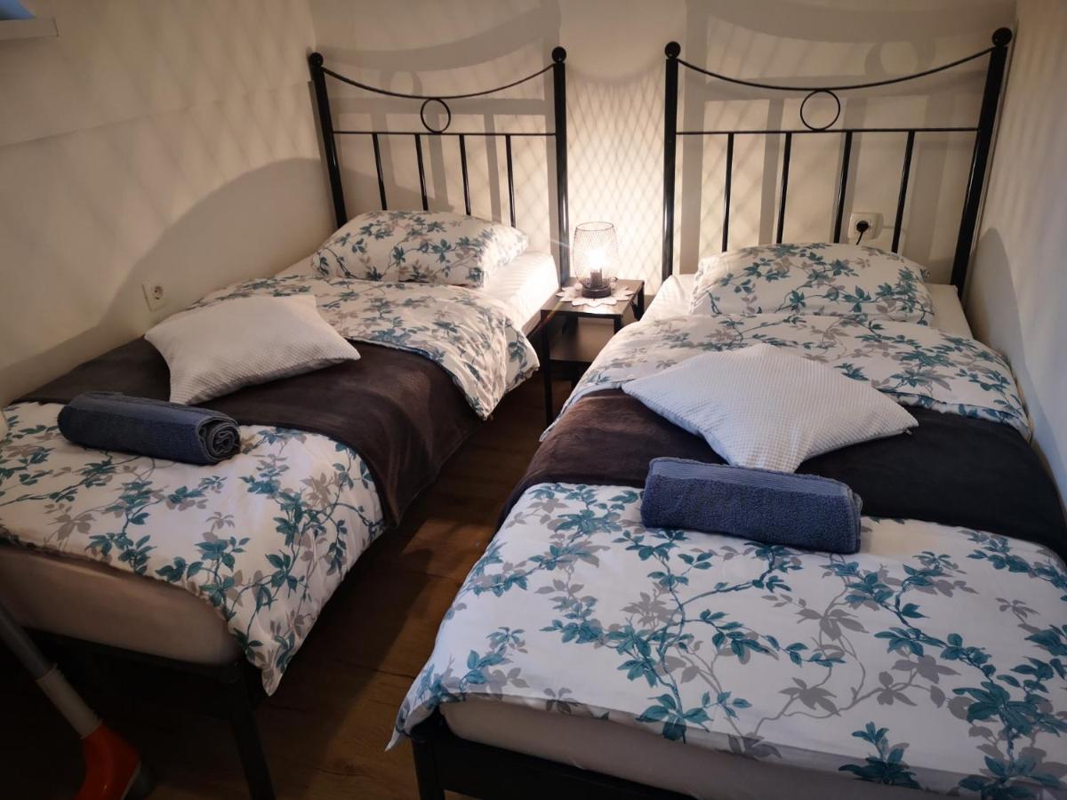 Aparthouse Alfa1 Aparthotel Catez ob Savi Esterno foto