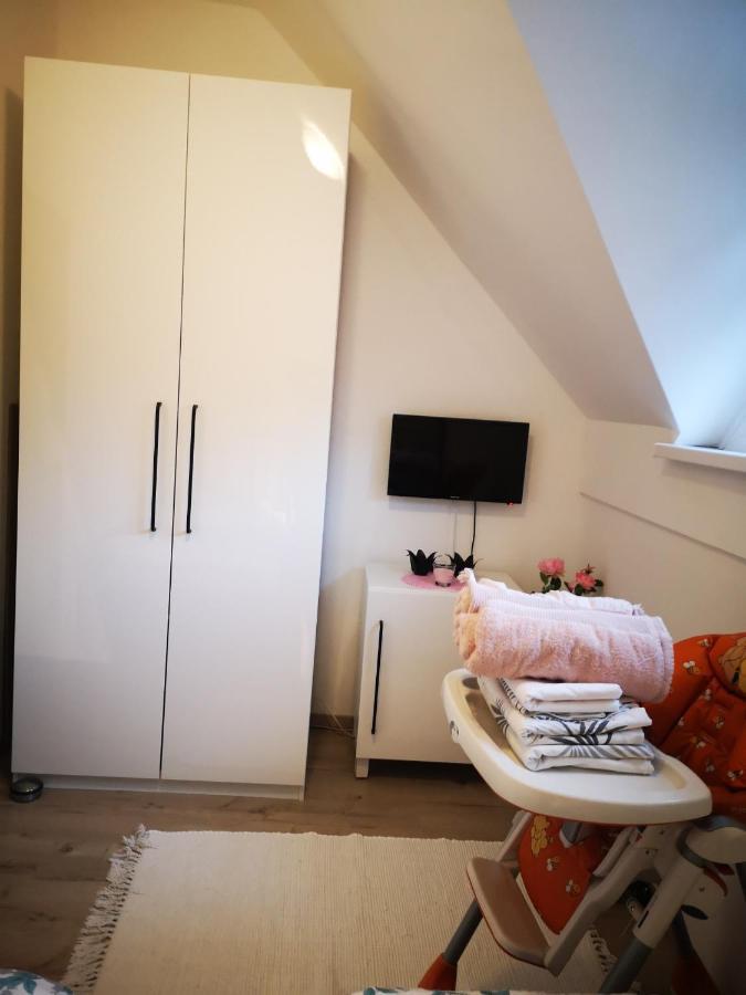 Aparthouse Alfa1 Aparthotel Catez ob Savi Esterno foto