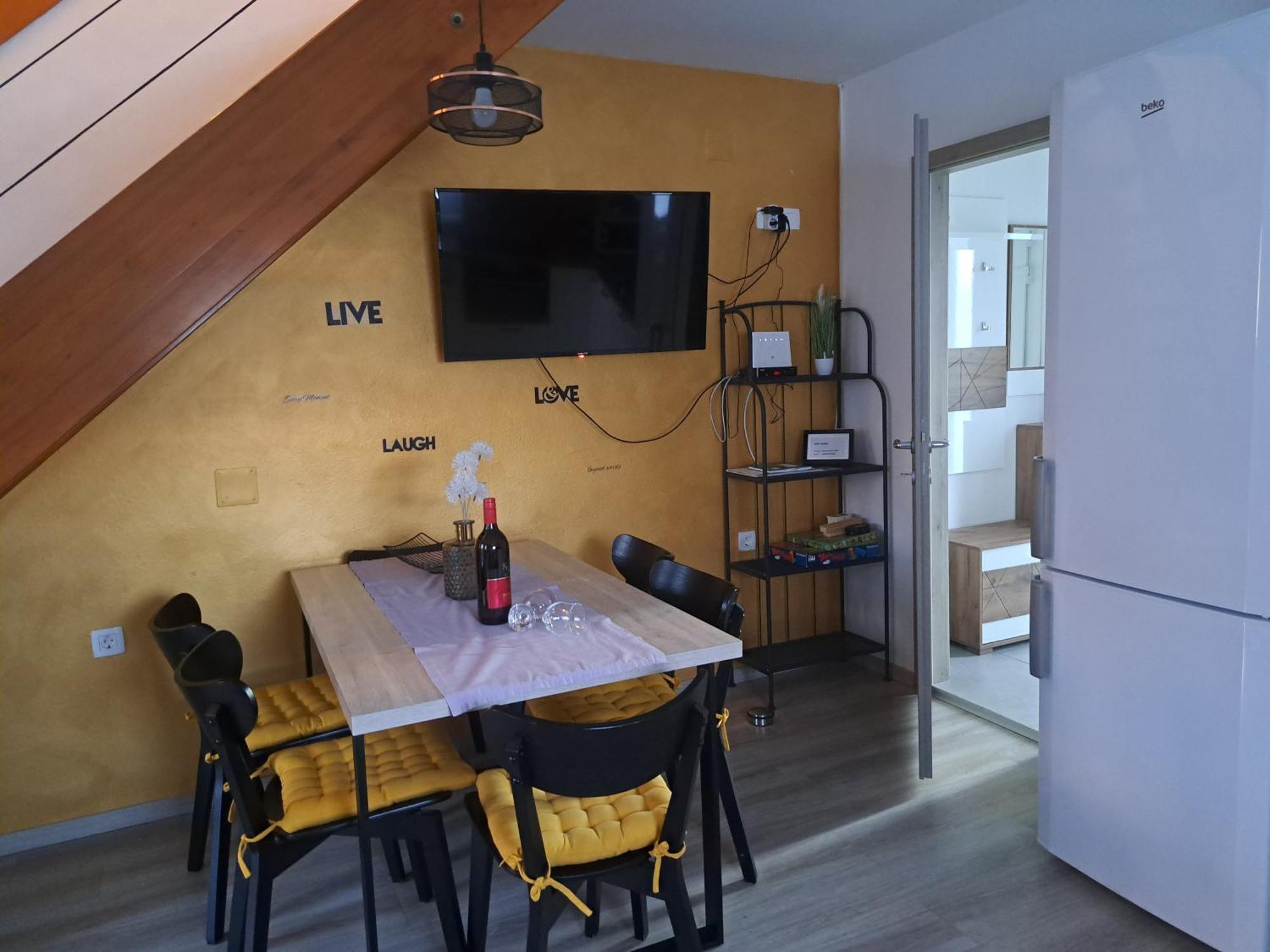 Aparthouse Alfa1 Aparthotel Catez ob Savi Esterno foto